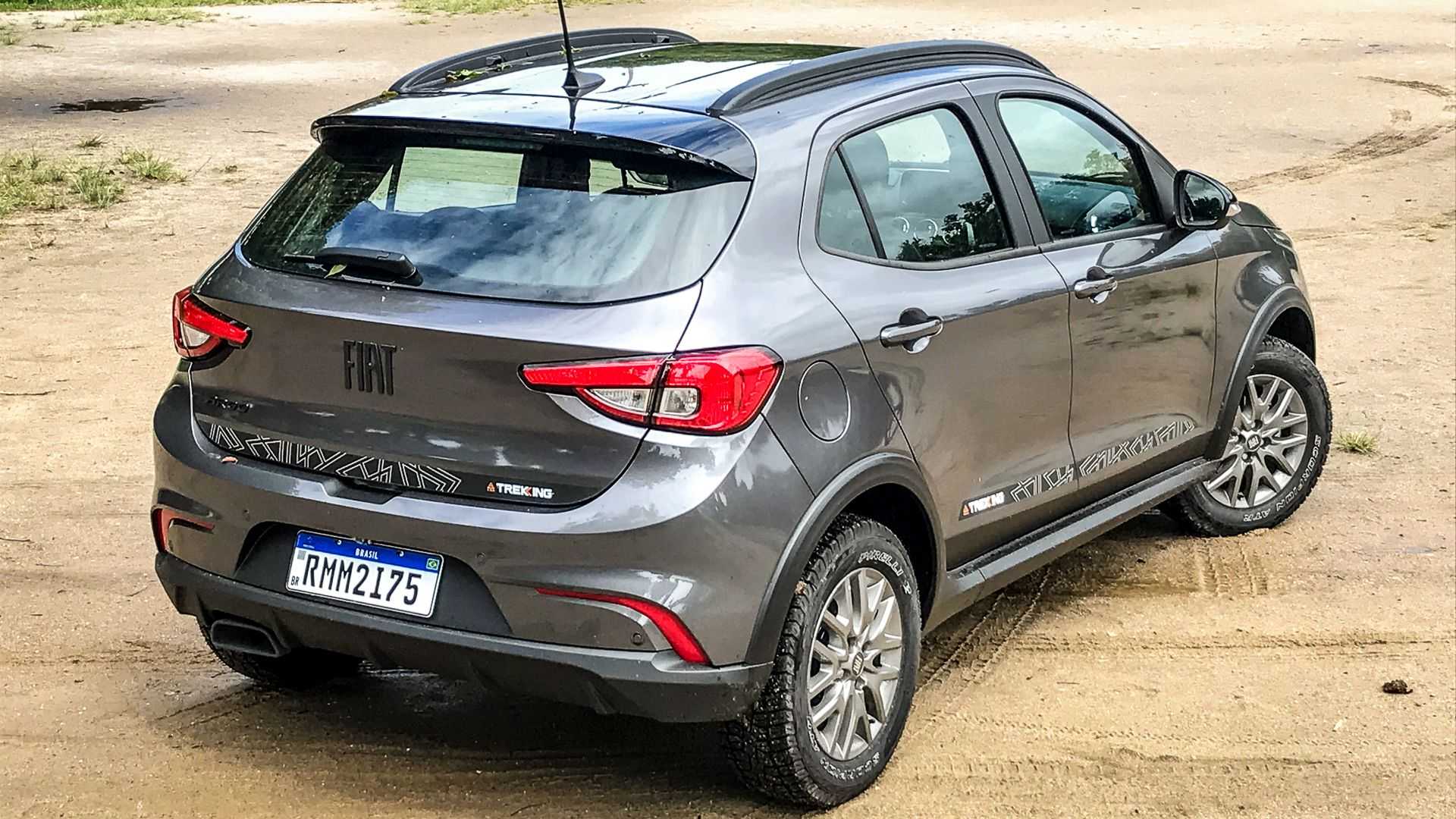 ARGO TREKKING 1 3 HATCH AVENTUREIRO DA FIAT É BEM EQUIPADO E ÁGIL